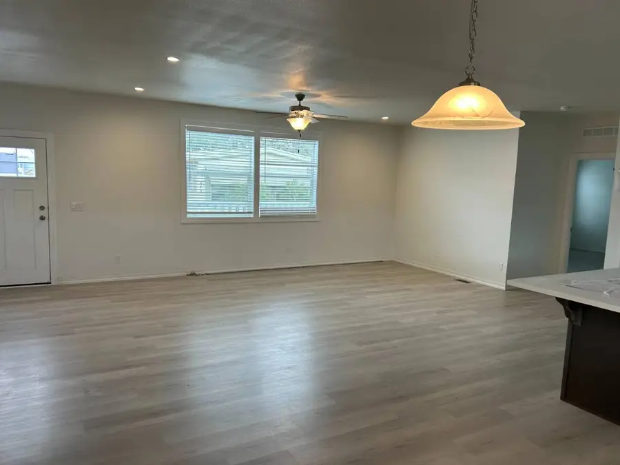 250 E Telegraph Road #213, Fillmore, CA 93015 - #2