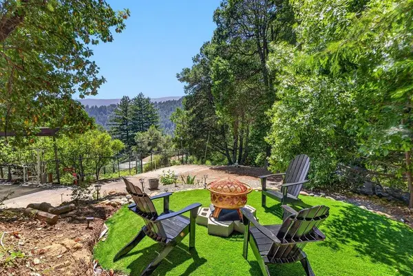12040 Madrone Avenue, Felton, CA 95018