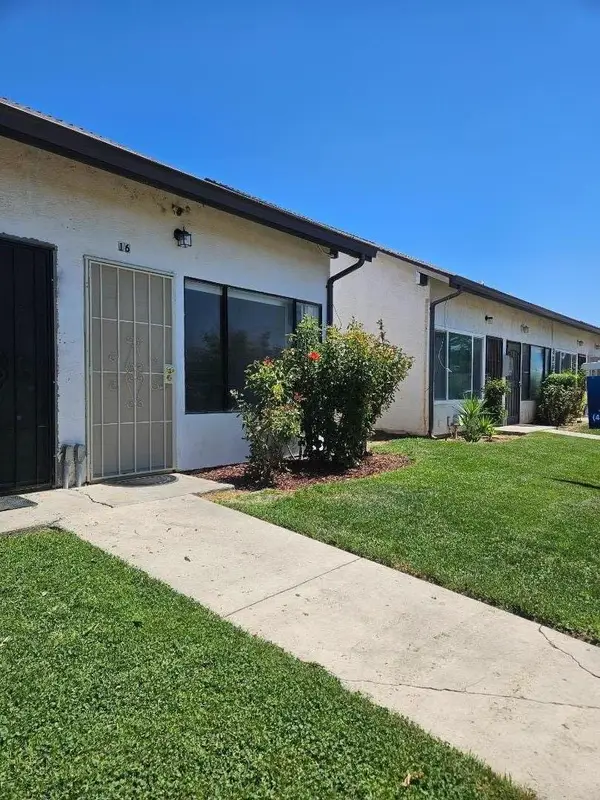 820 Illinois Avenue #16, Los Banos, CA 93635