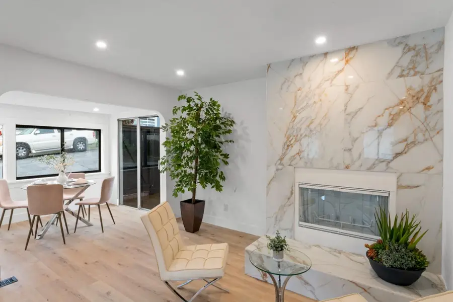 300 Klamath Street, Brisbane, CA 94005 - #3