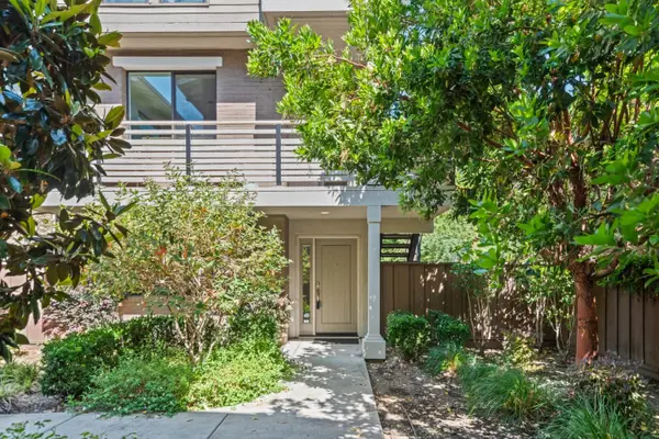 411 Brassinga Court, Palo Alto, CA 94306