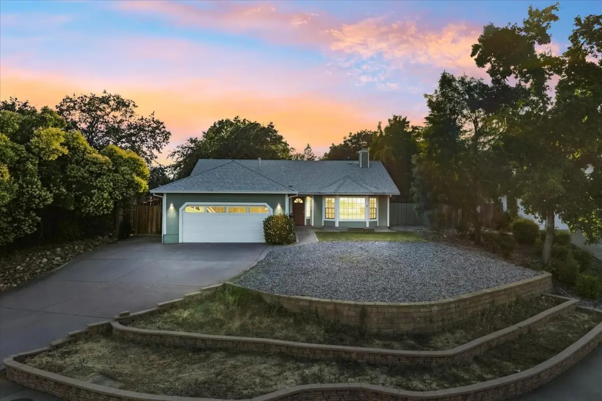 722 Saint Thomas Parkway, Redding, CA 96003 - #1