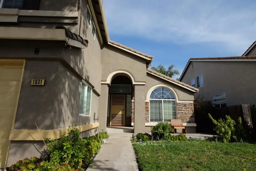 1831 Oakley Court, Stockton, CA 95206 - #2