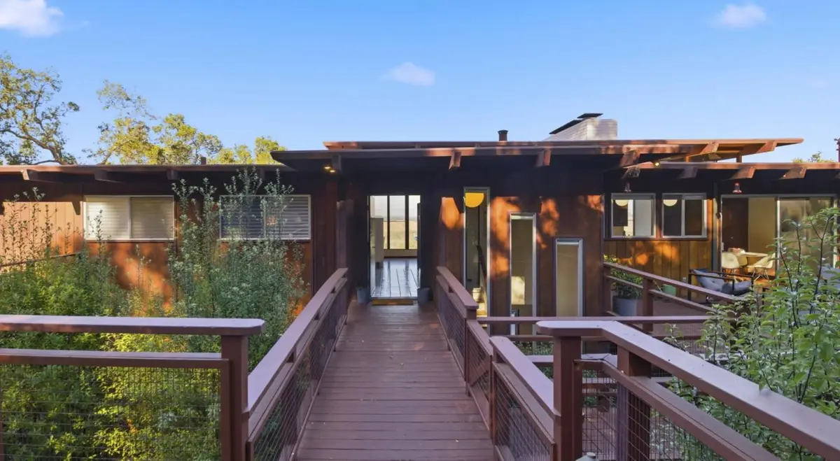 410 Conil Way, Portola Valley, CA 94028 - #1