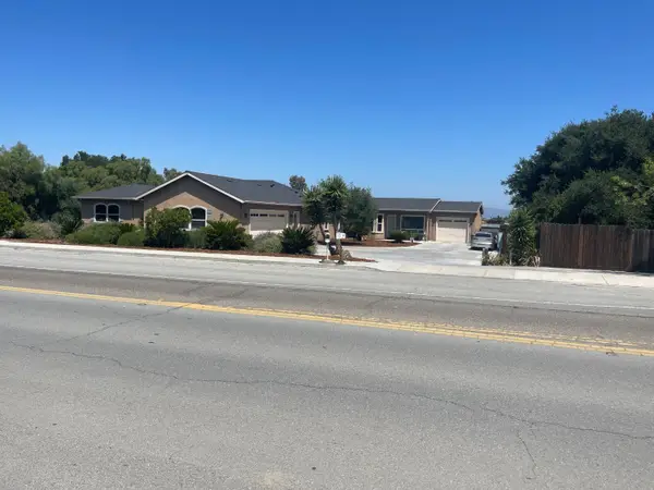 1360 Santa Ana Road, Hollister, CA 95023