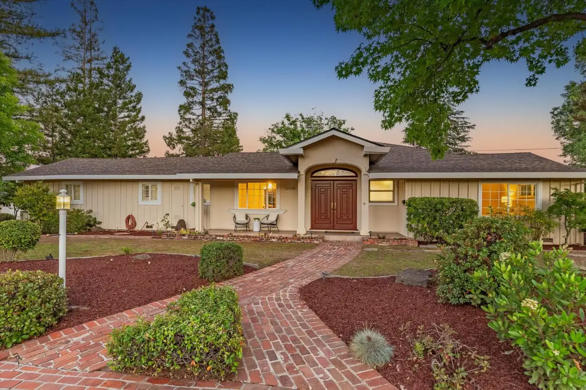 20096 Chateau Drive, Saratoga, CA 95070 - #1