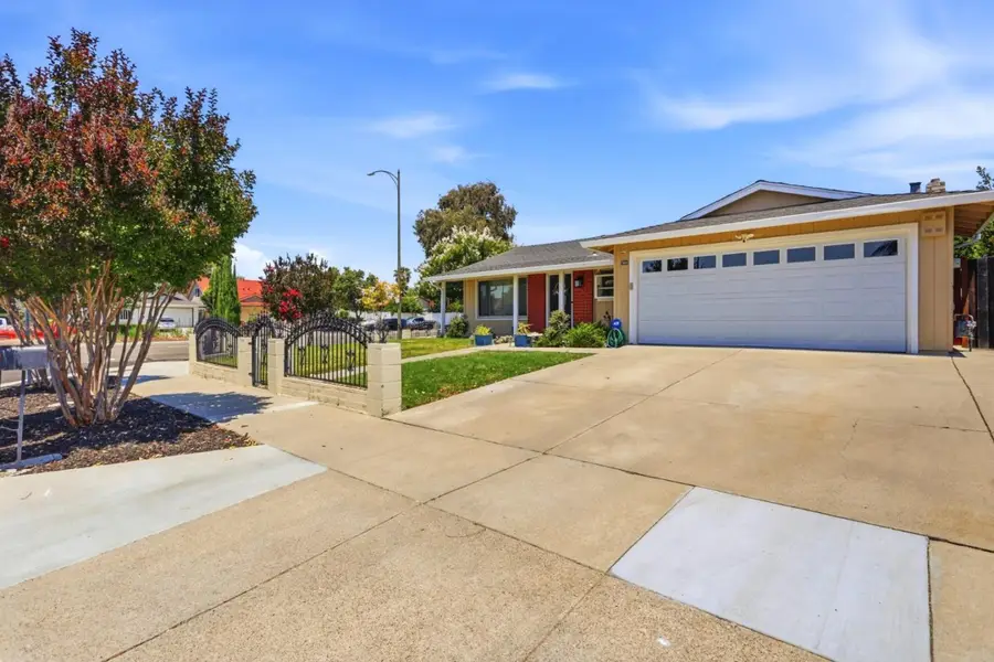 3876 Mare Place Court, San Jose, CA 95121 - #2