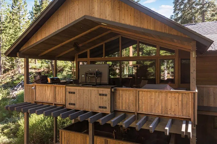 2366 Highlands Drive, South Lake Tahoe, CA 96150 - #2