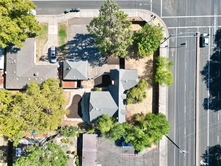 2905 Garfield Avenue, Carmichael, CA 95608 - #3