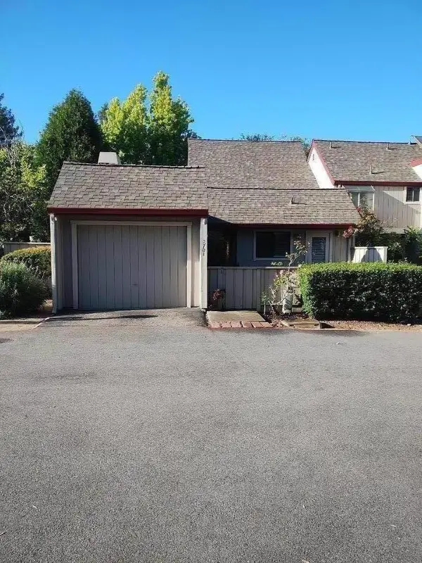 2701 Amberwood Lane, Santa Cruz, CA 95065