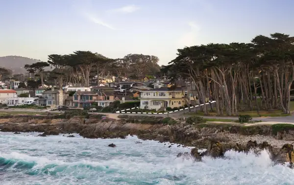 1051 Ocean View Boulevard, Pacific Grove, CA 93950