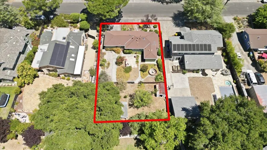 16375 W La Chiquita Avenue, Los Gatos, CA 95032 - #2