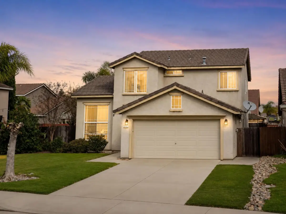643 E Springer Drive, Turlock, CA 95382 - #1