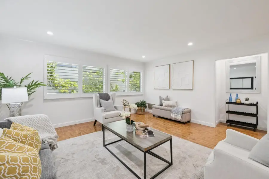 1121 Douglas Avenue #302, Burlingame, CA 94010 - #2