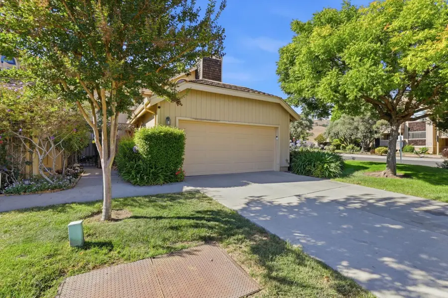2101 Darnis Circle, Morgan Hill, CA 95037 - #3