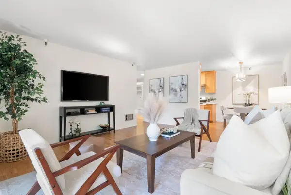 400 Ortega Avenue #122, Mountain View, CA 94040