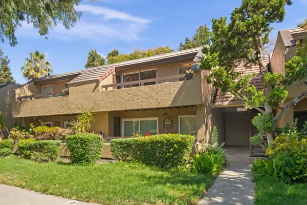 303 Tradewinds Drive #10, San Jose, CA 95123