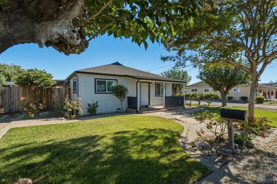 311 Santa Ana Road, Hollister, CA 95023 - #3