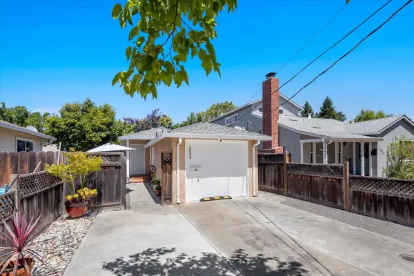 3523 Page Street, Redwood City, CA 94063