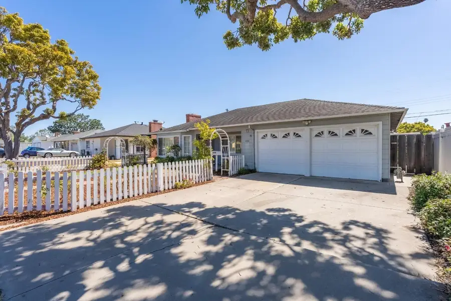 208 Angelus Drive, Salinas, CA 93906 - #2