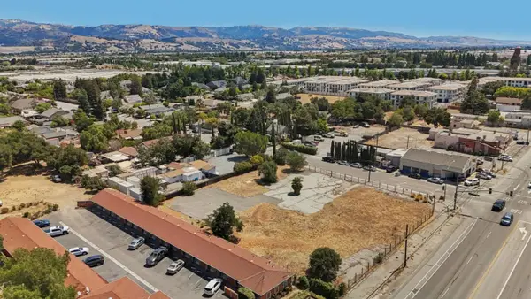 25 Peebles Avenue, Morgan Hill, CA 95037