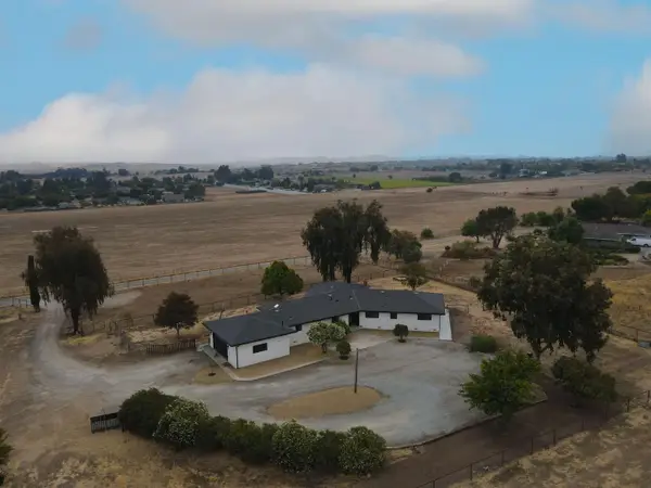 1667 Santa Ana Road, Hollister, CA 95023