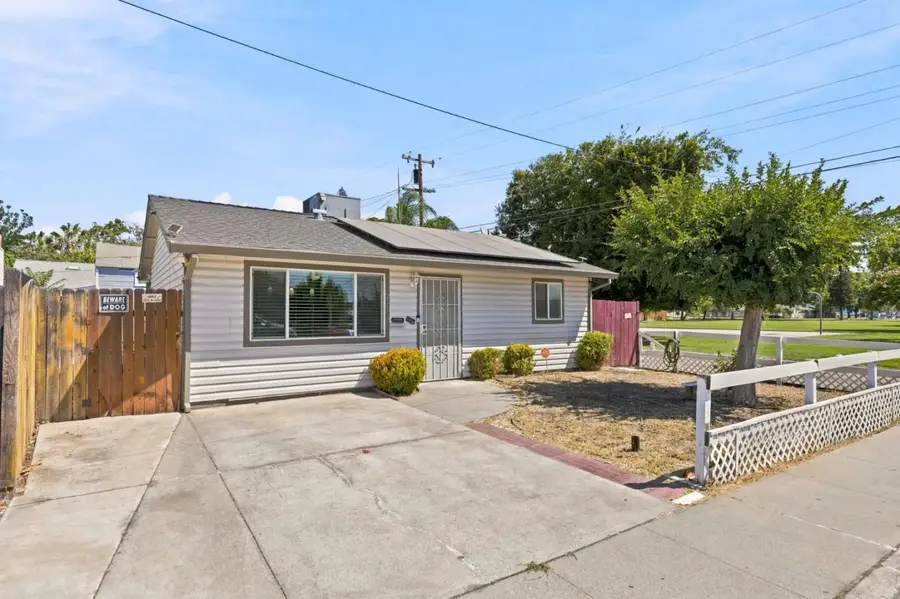 521 Oregon Street, Manteca, CA 95337 - #2
