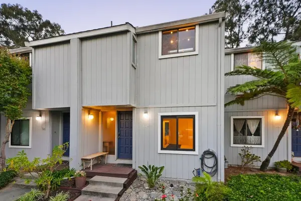21147 E Cliff Drive, Santa Cruz, CA 95062