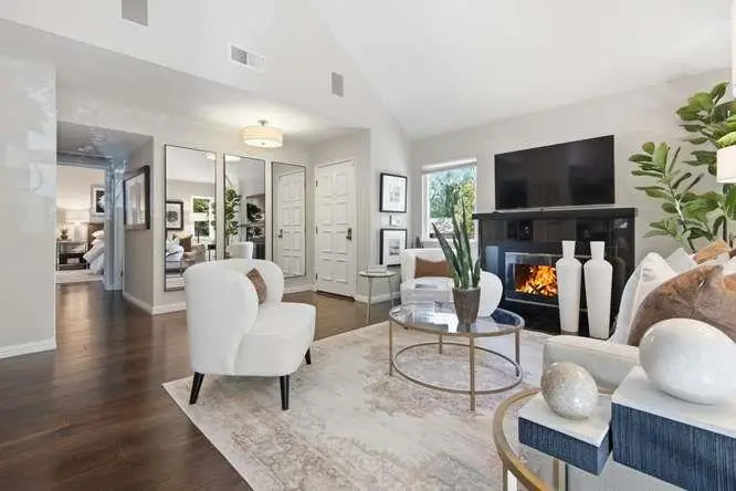 2049 Foxhall Loop, San Jose, CA 95125 - #3