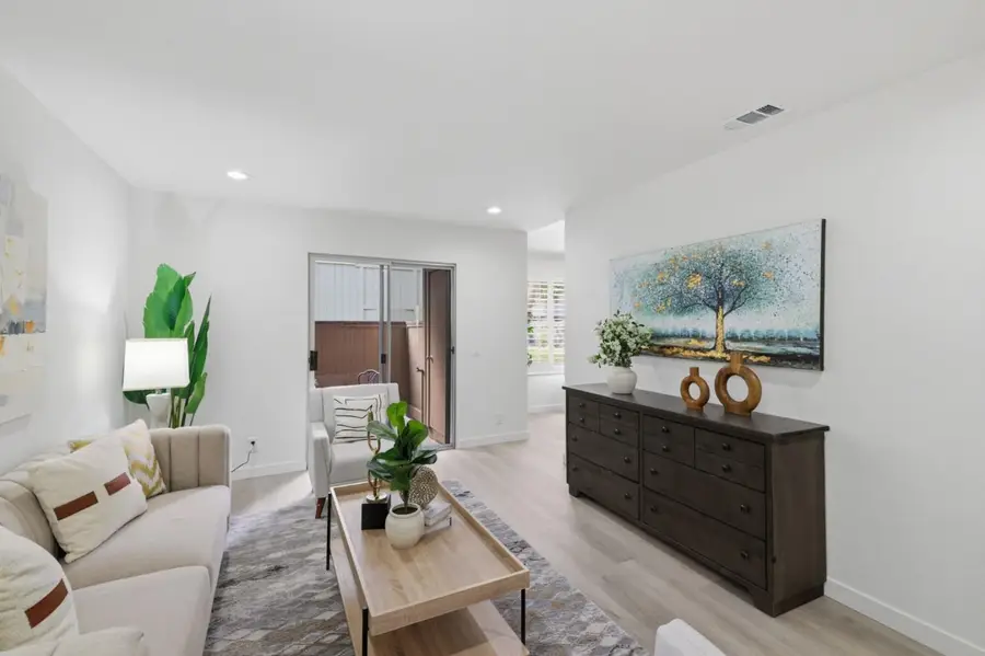 2547 Easton Lane #15, San Jose, CA 95133 - #3