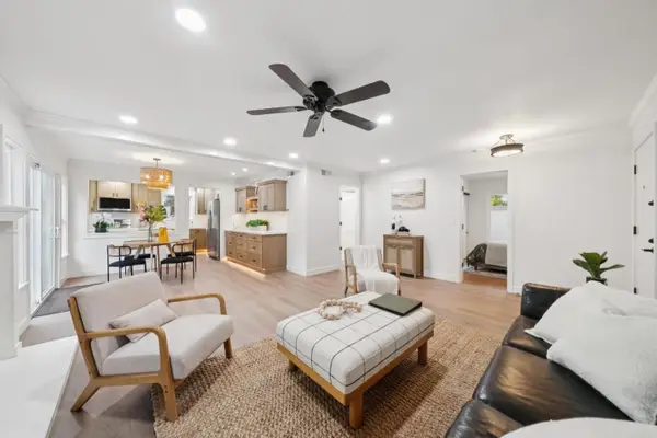 19417 Vineyard Lane, Saratoga, CA 95070