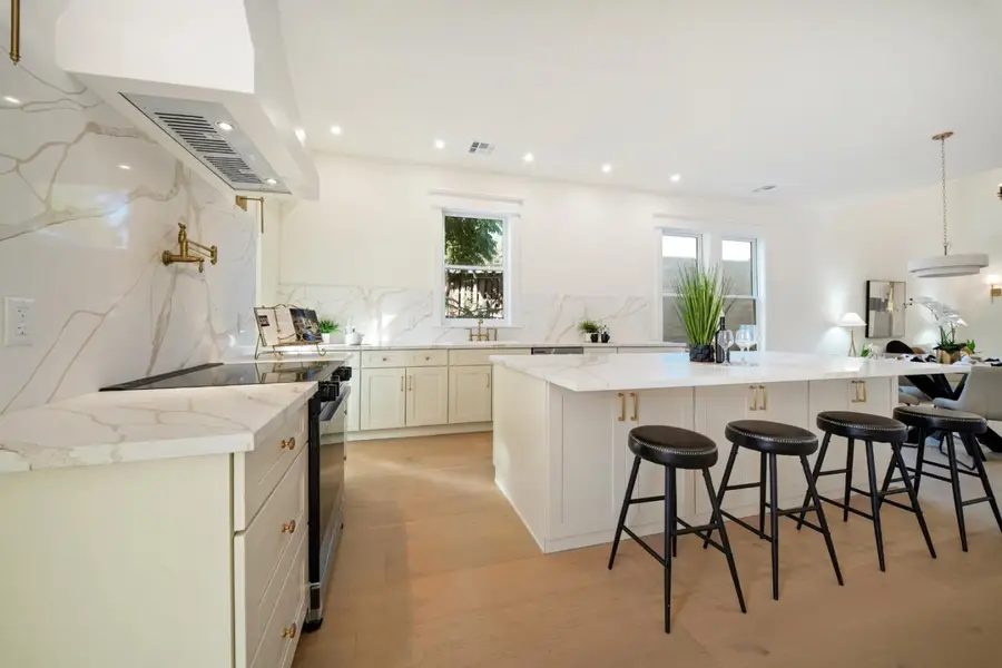 75 W William Street, San Jose, CA 95110 - #2