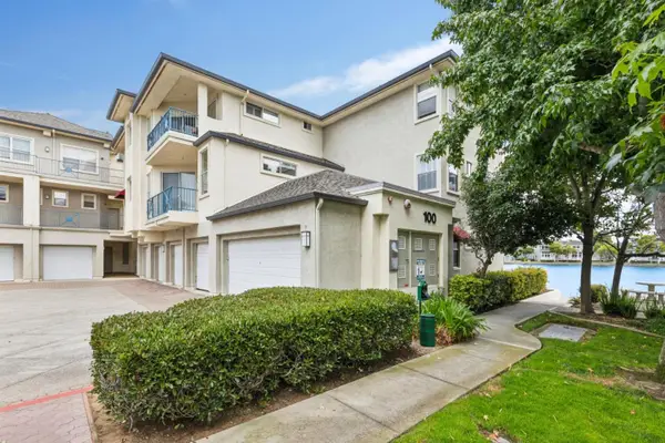 100 Baltic Circle #130, Redwood City, CA 94065