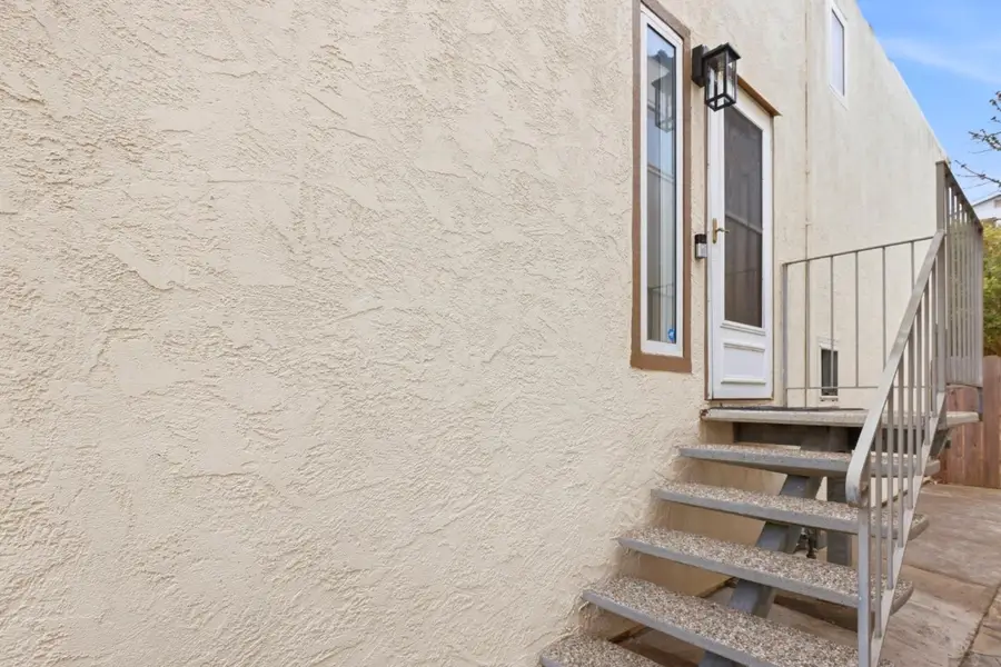 15 Brighton Court, Daly City, CA 94015 - #3