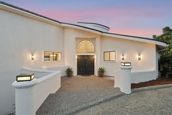 40 Eugenia Way, Hillsborough, CA 94010