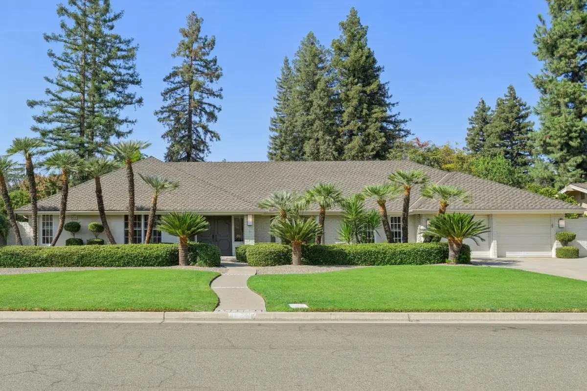 3594 W Spruce Avenue, Fresno, CA 93711 - #1