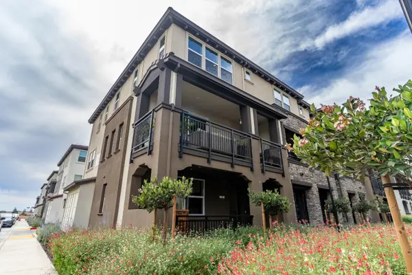 935 Loyola Lane, Morgan Hill, CA 95037