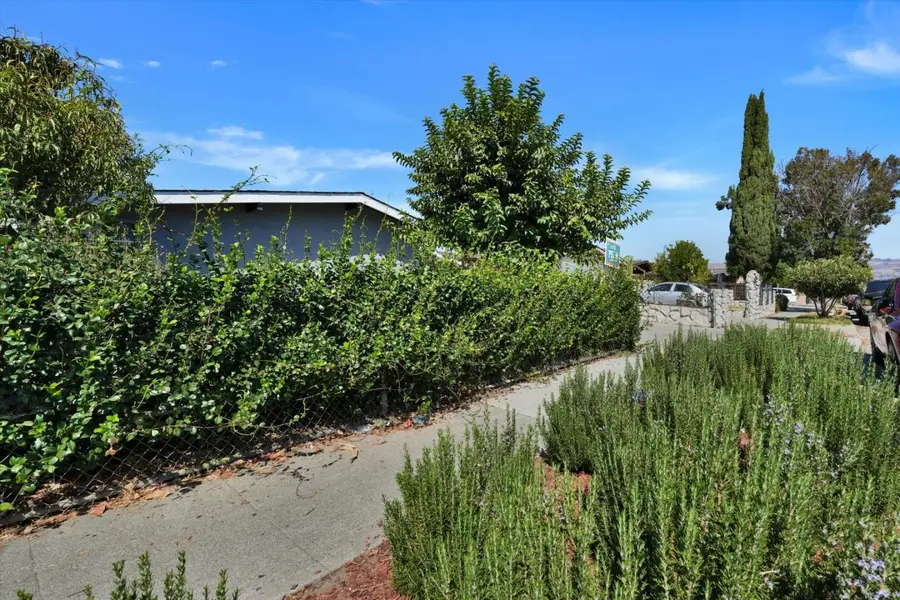 1843 Ocala Avenue, San Jose, CA 95122 - #3