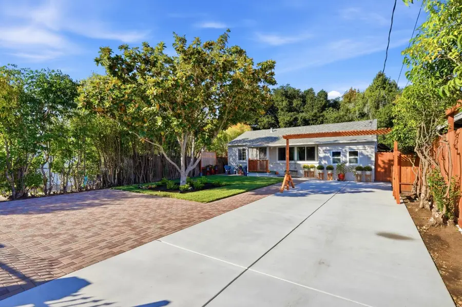 215 Newbridge Street, Menlo Park, CA 94025 - #3