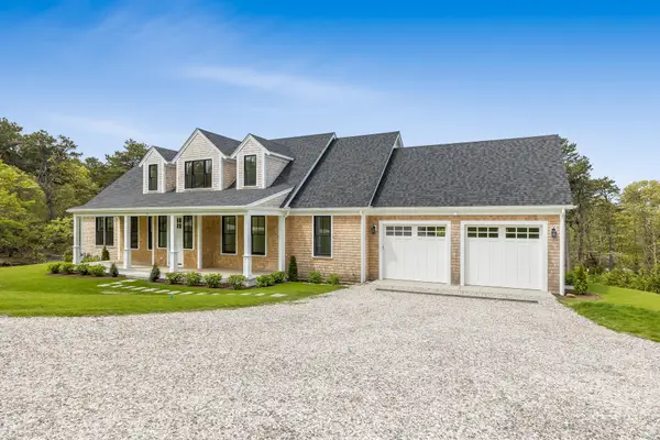 92 Whiffletree Avenue, Brewster, MA 02631