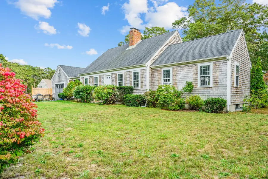 8 Old Wharf Road, Harwich Port, MA 02646 - Image #2