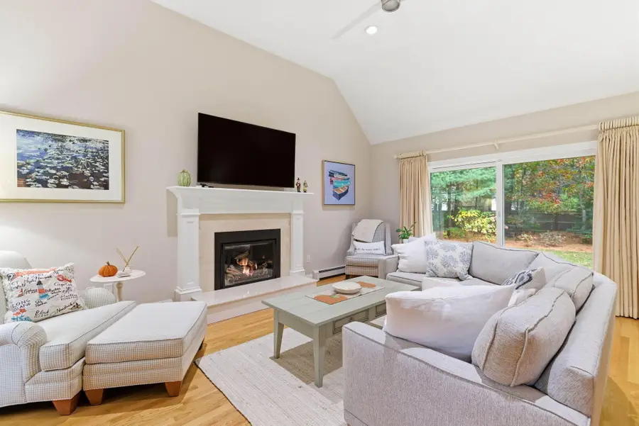 42 Overlook Circle, Falmouth Town, MA 02536 - Image #2