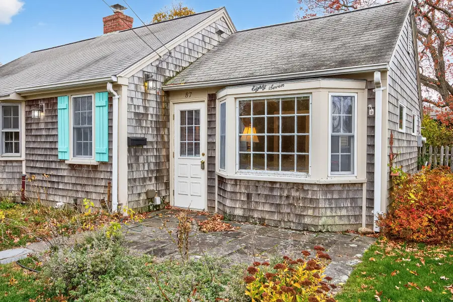 87 Spring Street, Hyannis, MA 02601 - Image #2