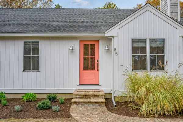 85 Kompass Drive, East Falmouth, MA 02536