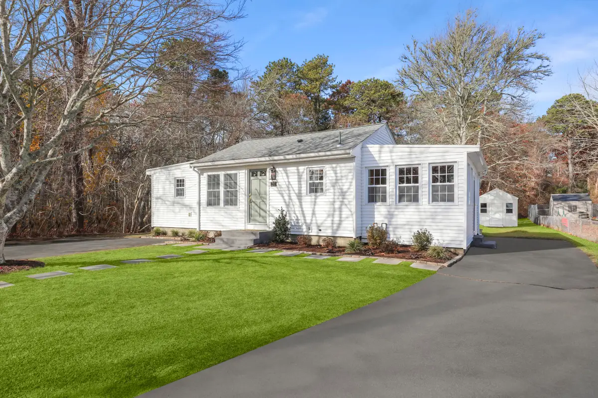 21 Weston Avenue, Wareham, MA 02571 - Image #1