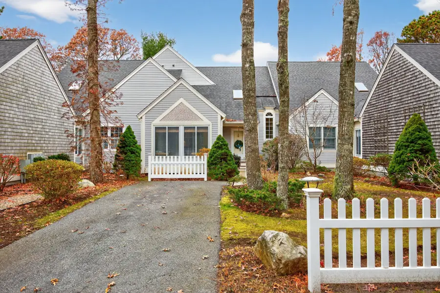 16 Gold Leaf Lane, Mashpee, MA 02649 - Image #2