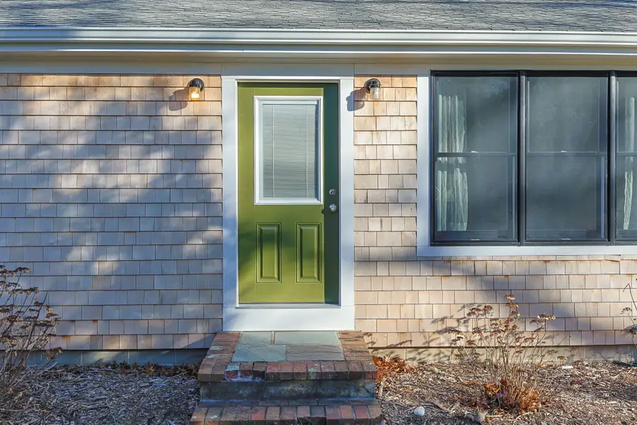 3 W Falmouth Highway, Falmouth, MA 02540 - Image #2