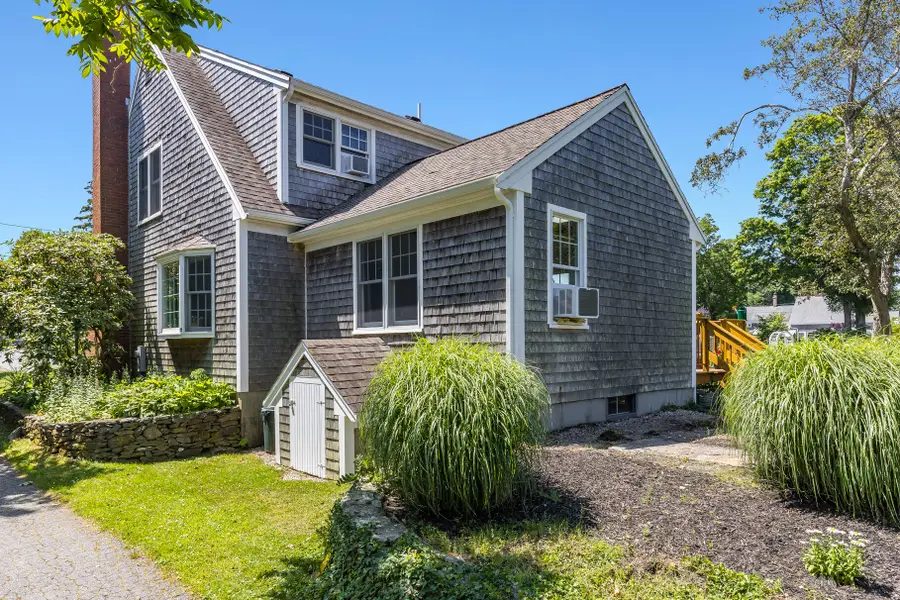 5 Canary Street, Sandwich, MA 02563 - Image #2