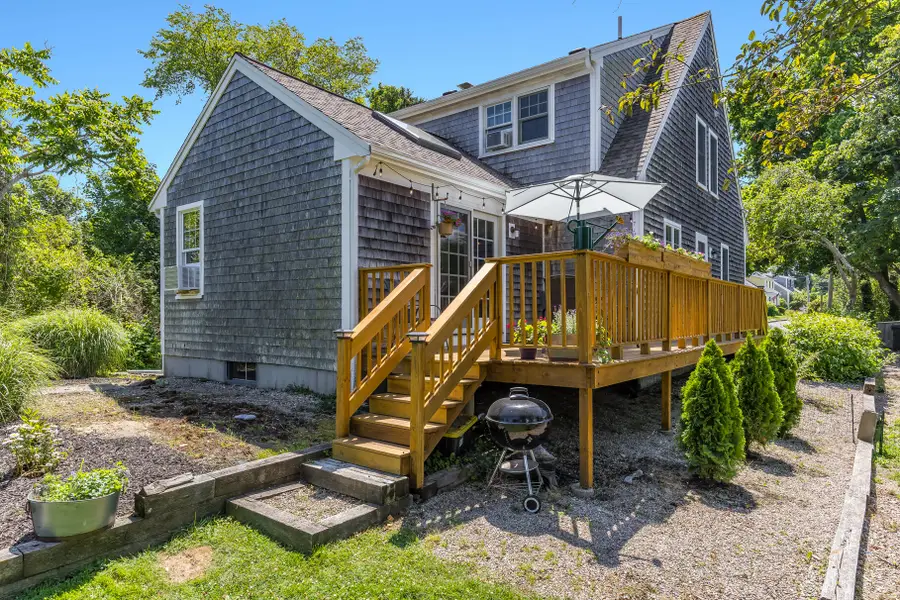 5 Canary Street, Sandwich, MA 02563 - Image #3