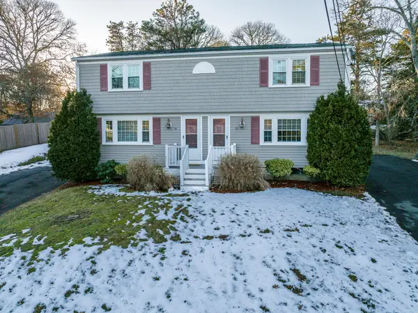 10 Old Mayfair Road, South Dennis, MA 02660